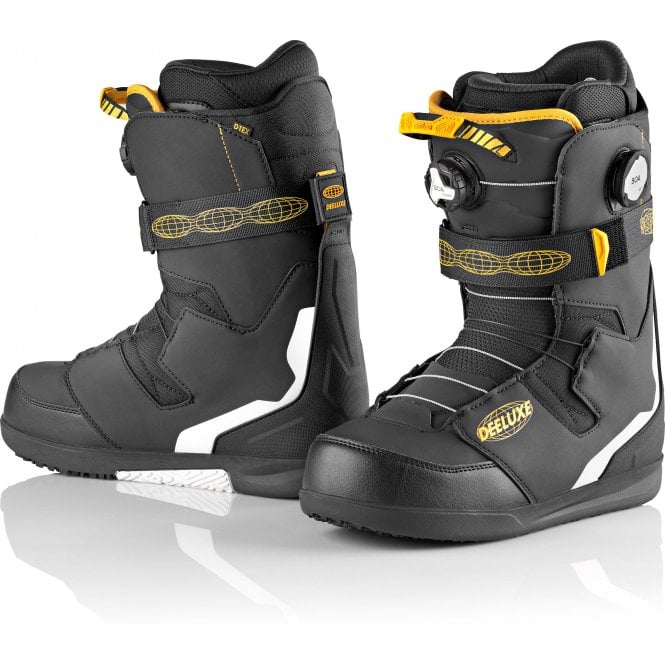 Deeluxe Deemon Pro - Snowboard from LD Mountain Centre UK